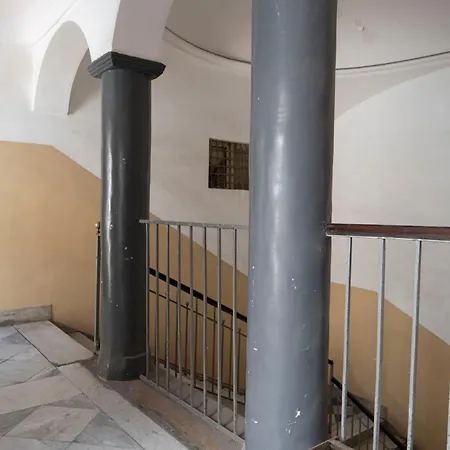 Apartment Timeo In Baroque Building *