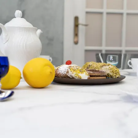 شقة Timeo Luxury In Baroque Palace With Elevator كاتانيا
